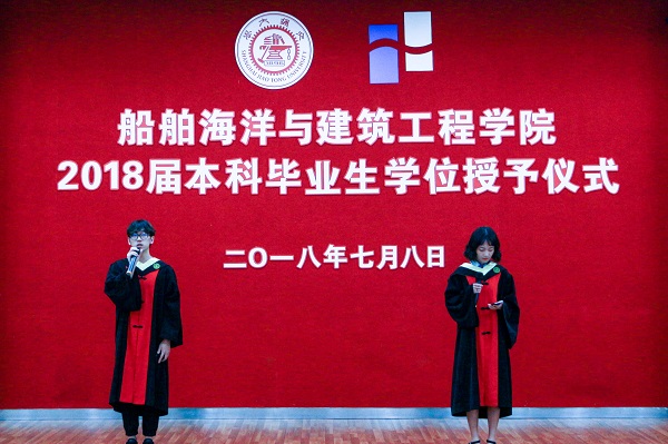 1531103124396968.jpg 唱歌.jpg