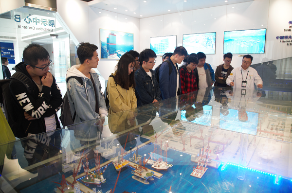 1556011236122825.png 33.png